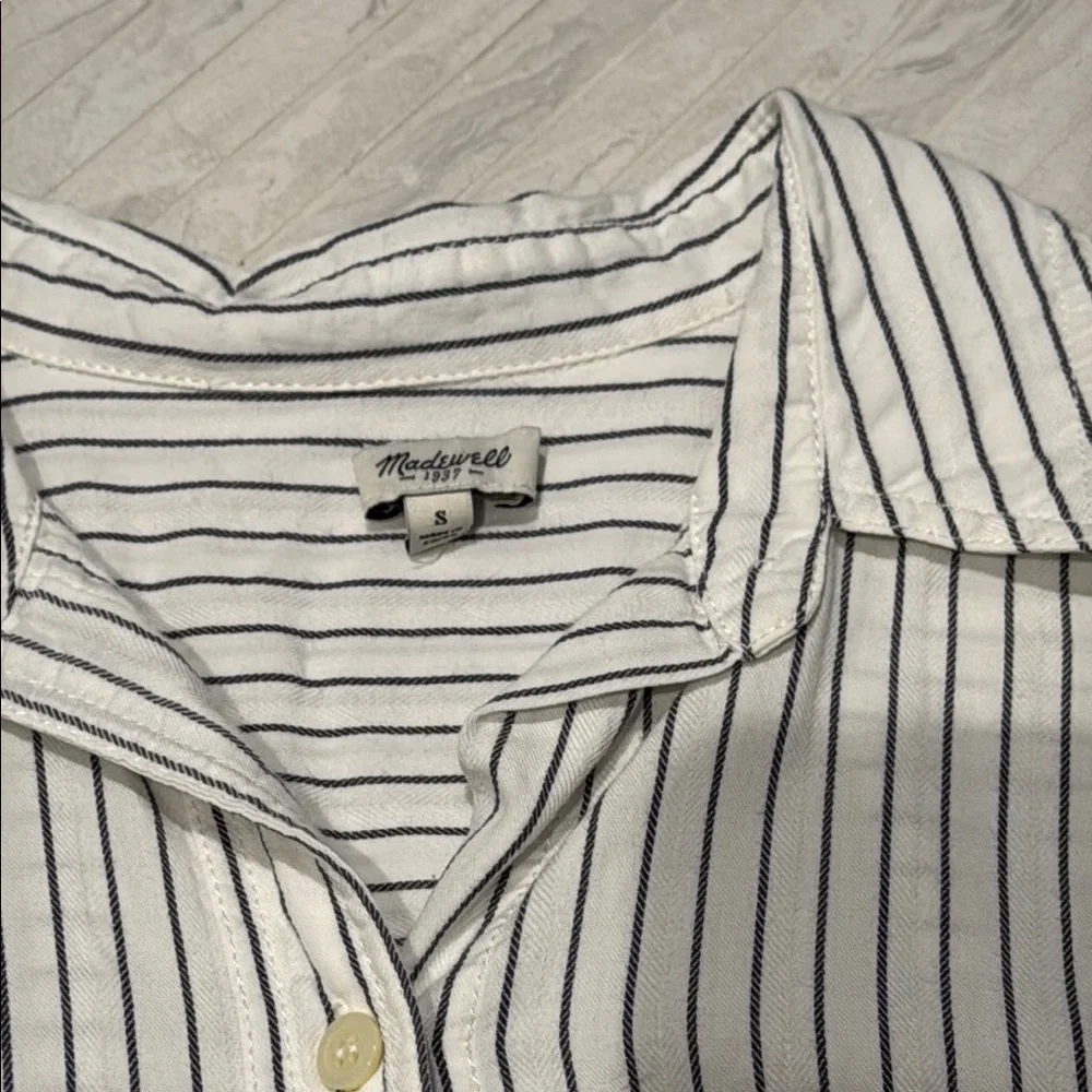 Madewell Striped Women’s Shirt - Black and White, size small - Picture 3 of 6